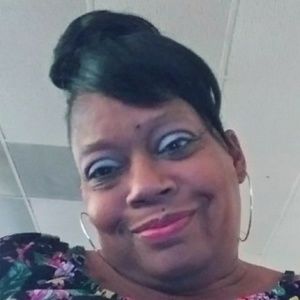Meet your Posher, Phyllis
